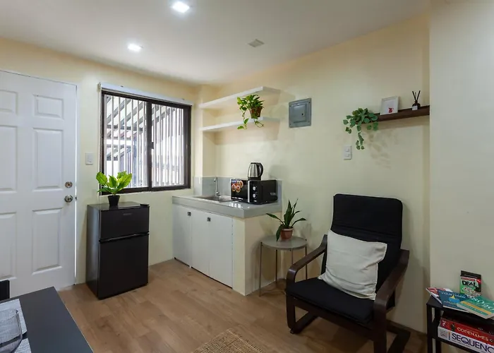 Minimalist Pad Up & Maginhawa Area Fast Wifi *