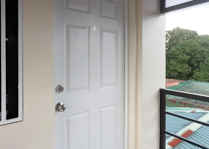 Minimalist Pad Up & Maginhawa Area Fast Wifi Manila