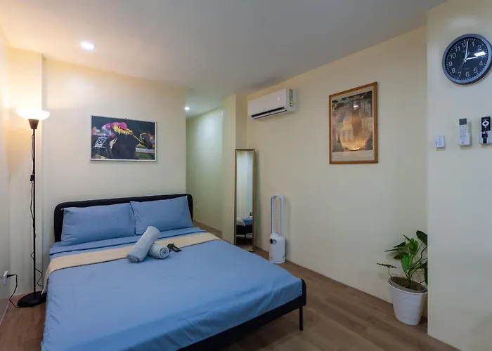 Minimalist Pad Up & Maginhawa Area Fast Wifi Apartment